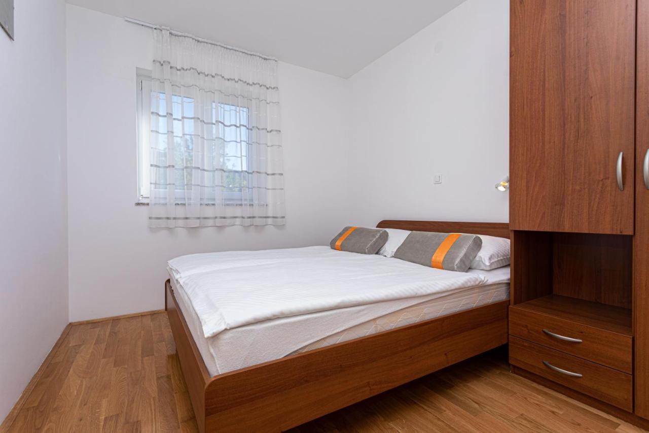 Apartments Crnekovic Jasna Baška Exterior foto